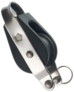 Poulie simple anneau ringot à billes réa 18 mm pour cordage de 4 à 6mm Wichard. 